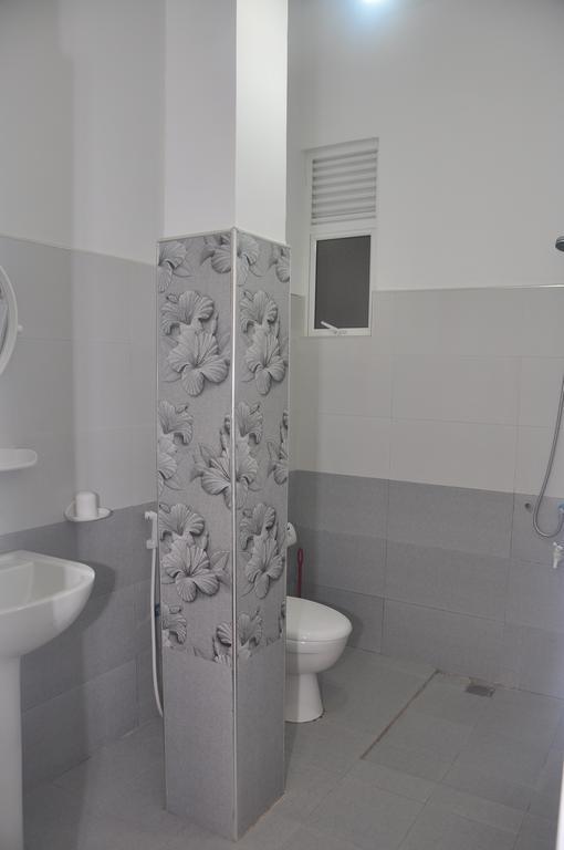 Hiru Resort Inn Unawatuna Buitenkant foto